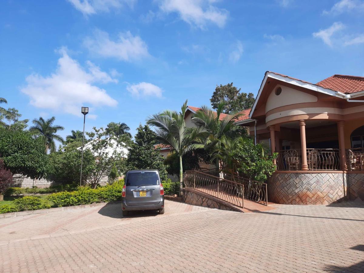 Airport Side Hotel Entebbe Exterior photo